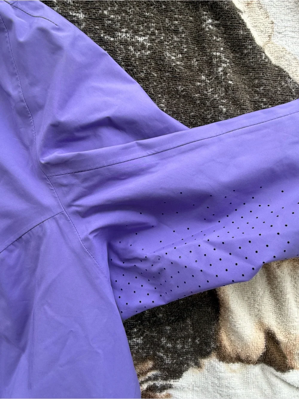 Lululemon Purple women’s Hooded rain Jacket